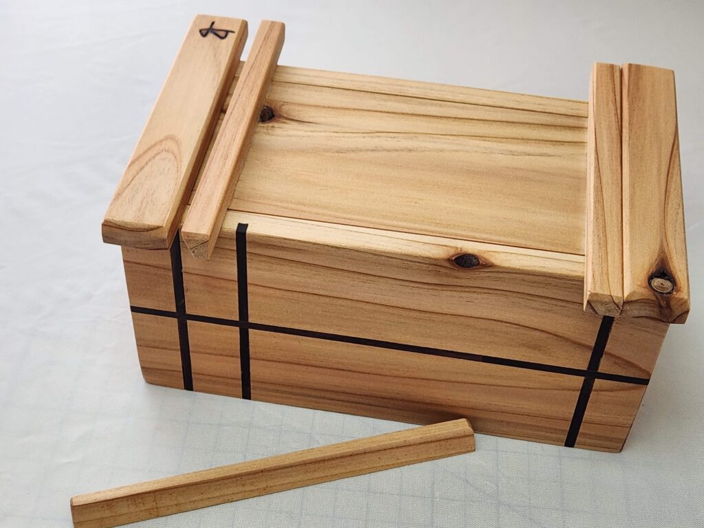 wooden box, recycling cedar, Japanese style box