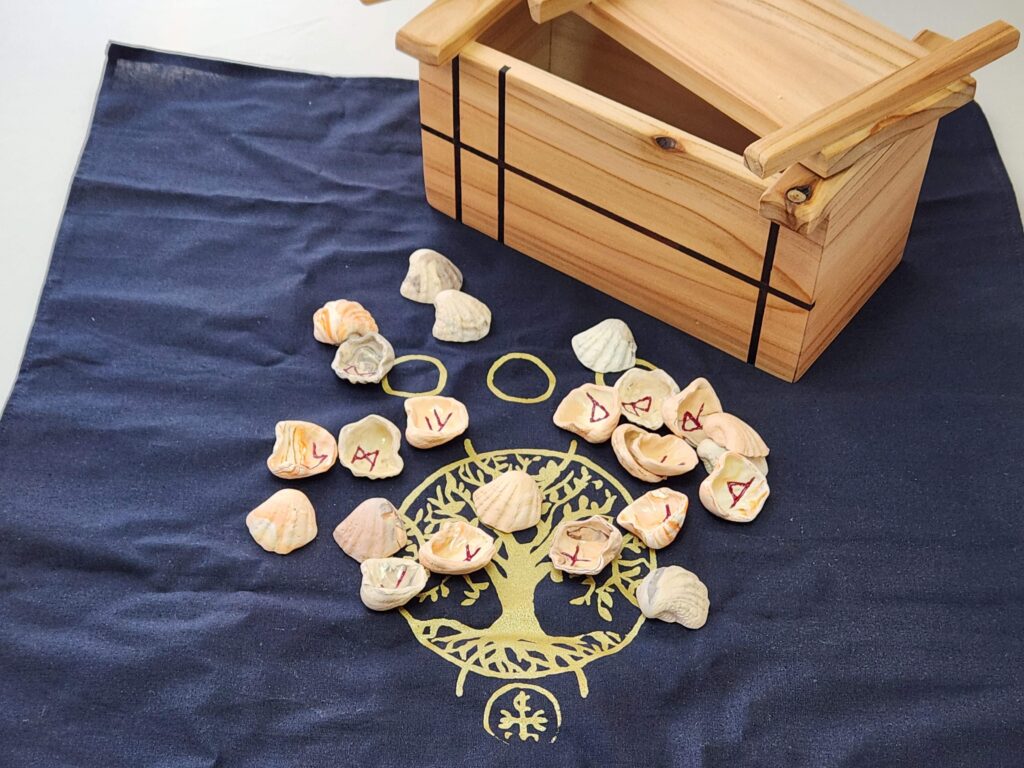 Cedar wooden box, Japanese style, Runes and Life tree cloth