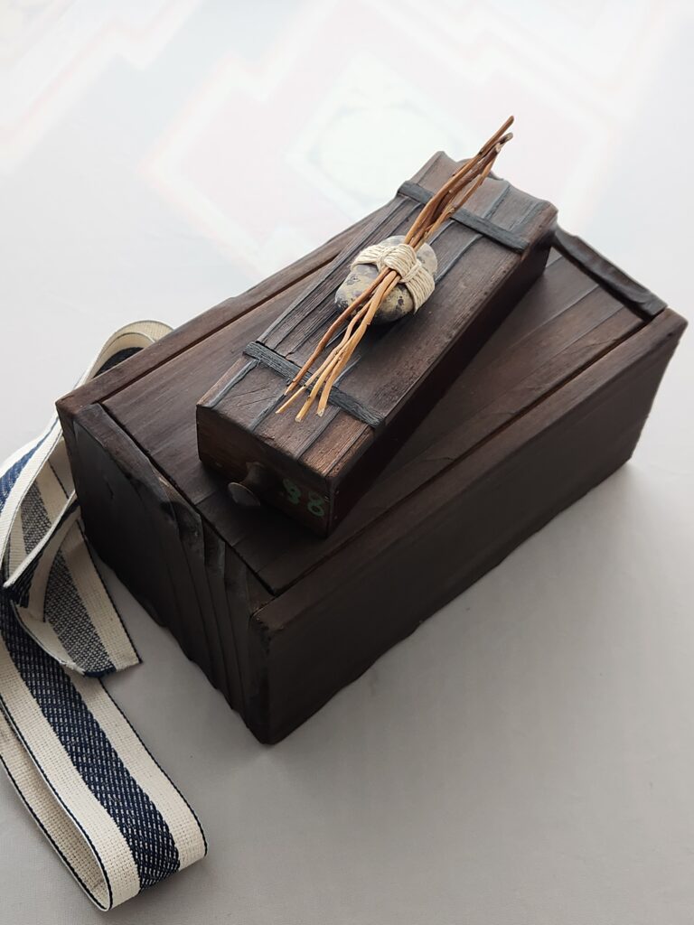 wooden box, japanese box urushi lacquer shou sugi ban