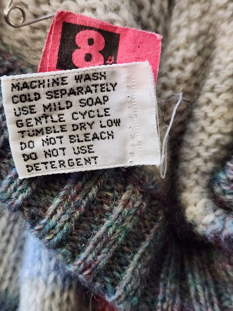 visible mending, upcycling, take care wool, yarn 